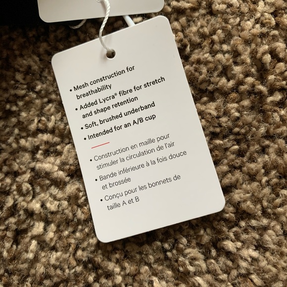 NWT lululemon A Little Bit Closer Bralette BLK - Picture 8 of 8